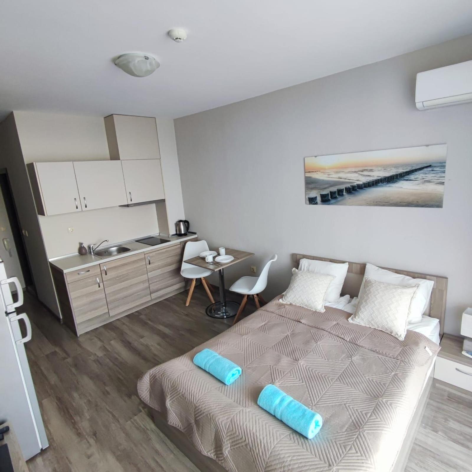 Sorrento Sole Mare - Apartments By The Beach Sveti Vlas Exterior foto